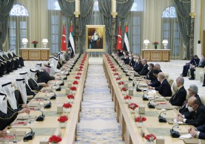 Cumhurbakan Erdoan Abu Dabi de 13 anlama imzalad.