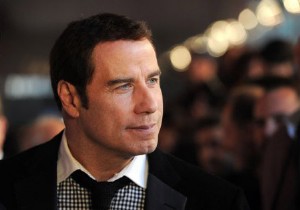 JOHN TRAVOLTA KURALINA GRE OYNUYOR...