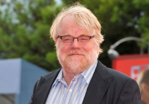 PHLP SEYMOUR HOFFMAN IN MRASI AIKLANDI...